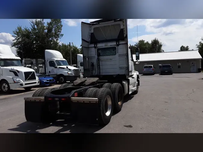 2018 Volvo VNL300