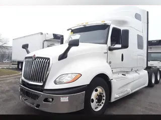 2020 NAVISTAR INTERNATIONAL LT625 SLPR CAB