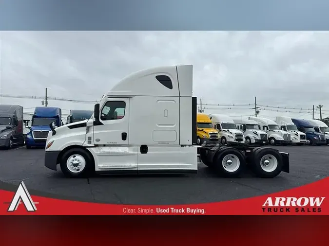 2022 FREIGHTLINER CA126