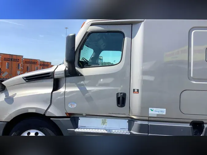 2024 Freightliner Cascadia 126d40aaa1fdf8ab50ef7278640e89f5ad6