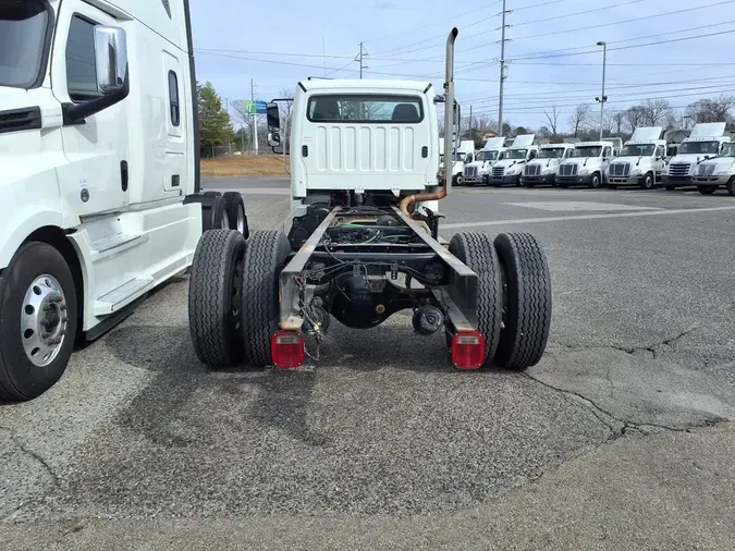 2018 FREIGHTLINER/MERCEDES M2 106