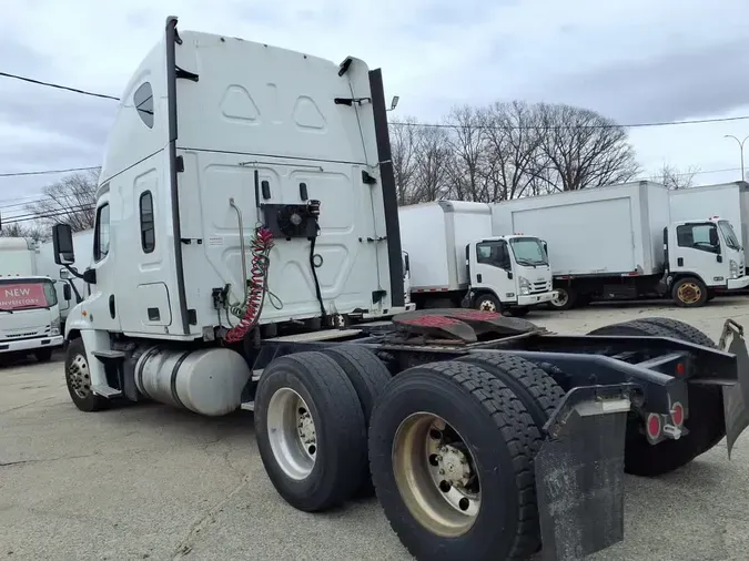 2019 FREIGHTLINER/MERCEDES CASCADIA 125