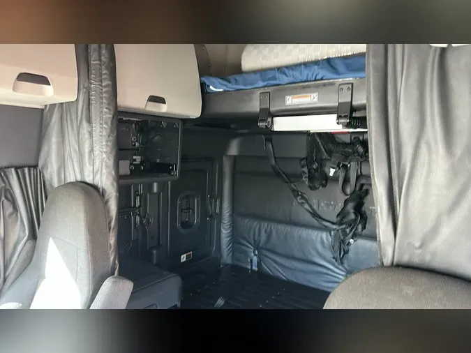 2024 Freightliner Cascadia 126d41d5376494af20dbc9ad21b8c563cb2