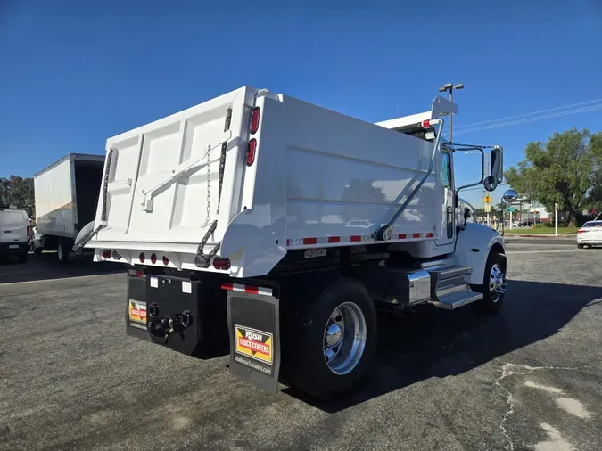 2020 Peterbilt 337d4267e741bb8150094a77969c0ad18f8