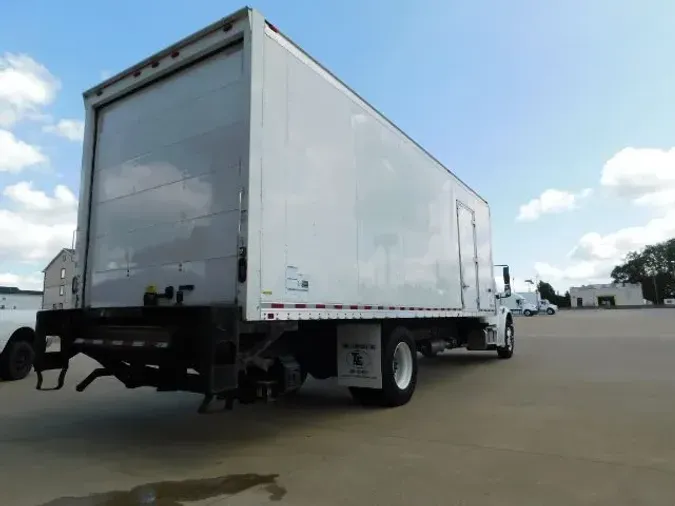 2017 Freightliner M2 106