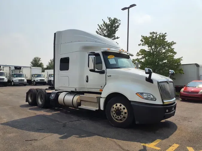2019 NAVISTAR INTERNATIONAL LT625 SLPR CAB