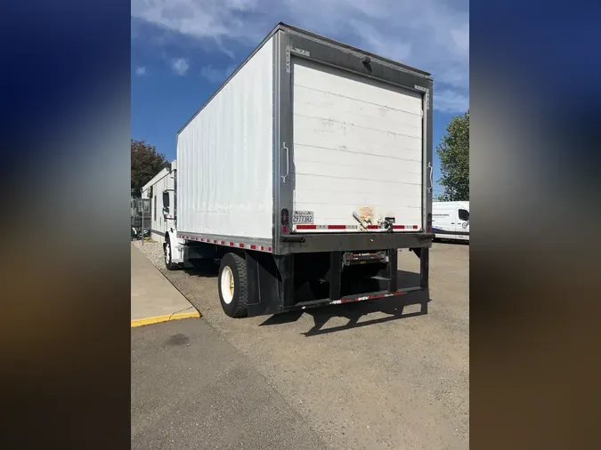 2019 FREIGHTLINER/MERCEDES M2 106