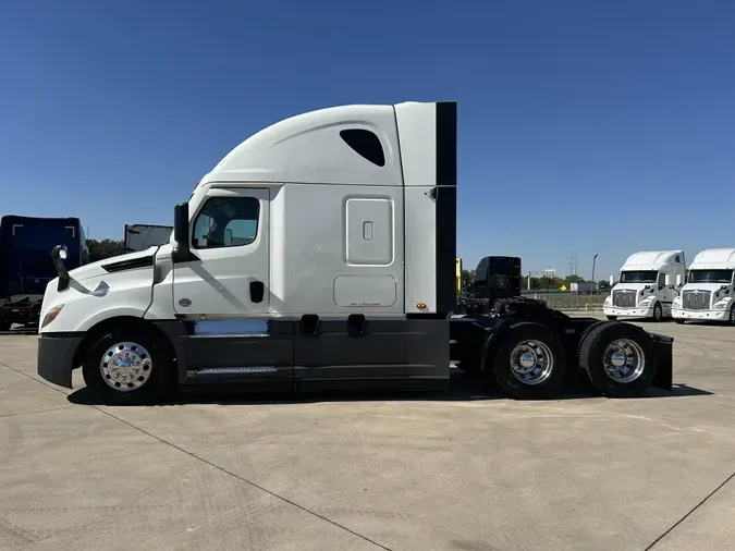 2021 Freightliner Cascadia