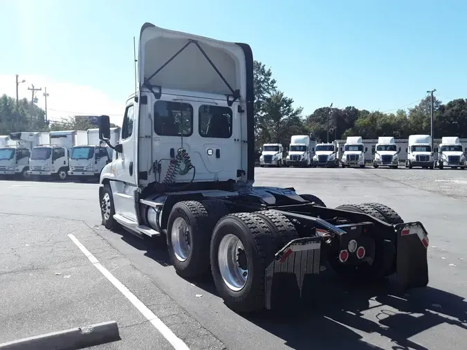 2020 FREIGHTLINER/MERCEDES CASCADIA 125d431396878729b774af90eaa53a0a8ed
