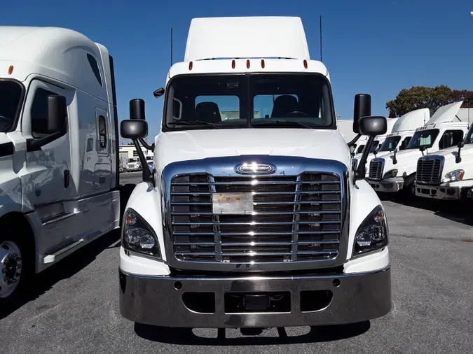 2018 FREIGHTLINER/MERCEDES CASCADIA 125