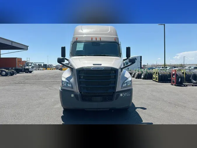 2024 Freightliner Cascadia 126