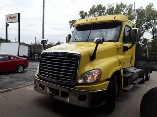2020 FREIGHTLINER/MERCEDES CASCADIA 125