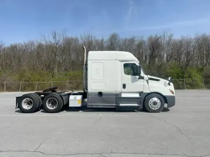 2020 Freightliner Cascadia