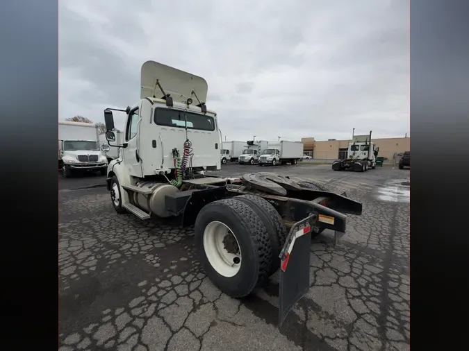 2017 FREIGHTLINER/MERCEDES M2-112