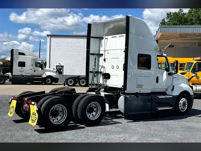 2022 INT LT625 6x4