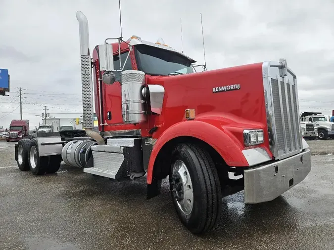 2018 KENWORTH W900