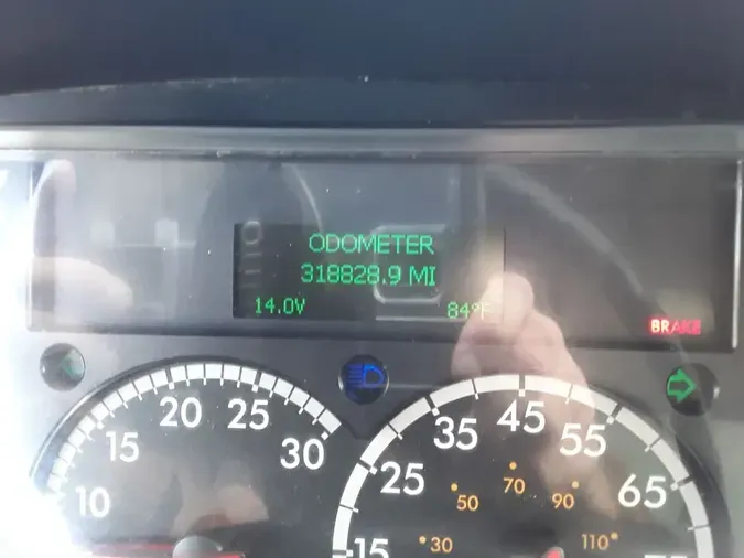 2020 FREIGHTLINER M2 106