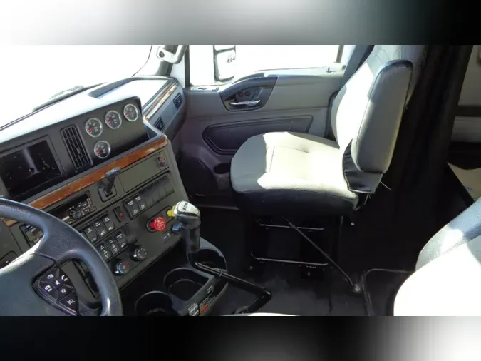 2021 International LT625