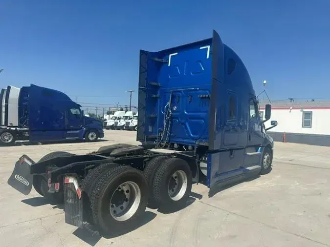 2022 Freightliner Cascadia