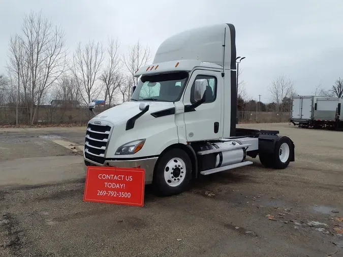 2019 FREIGHTLINER/MERCEDES NEW CASCADIA 116d44a886da30b01b9a81362629f0d928d