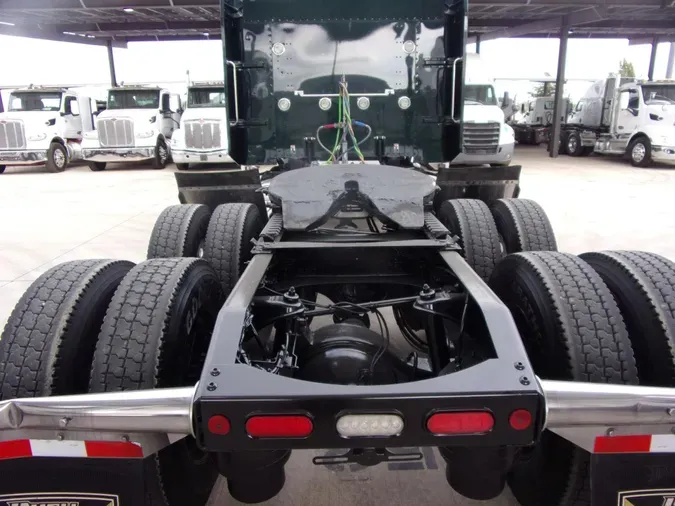 2022 Peterbilt 389