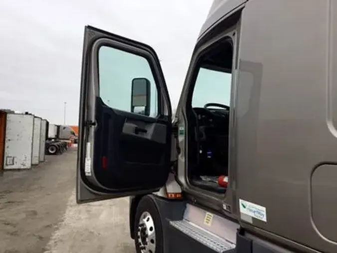 2020 Freightliner Cascadia