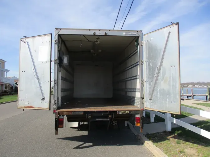 2014 ISUZU NRR