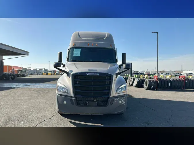 2023 Freightliner Cascadia