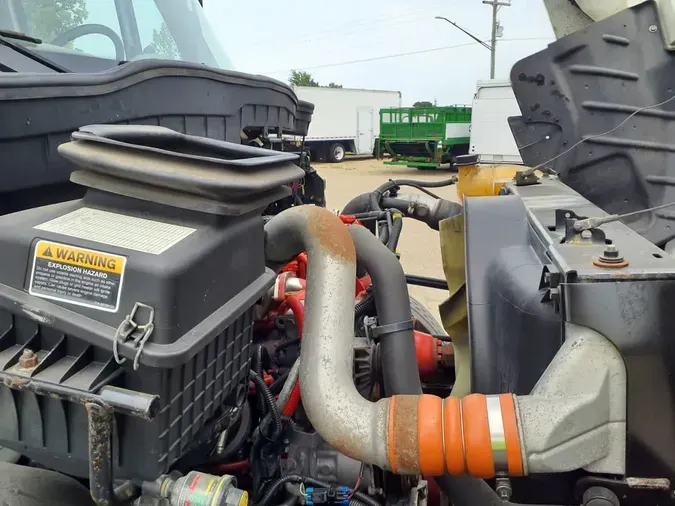 2019 NAVISTAR INTERNATIONAL 4300