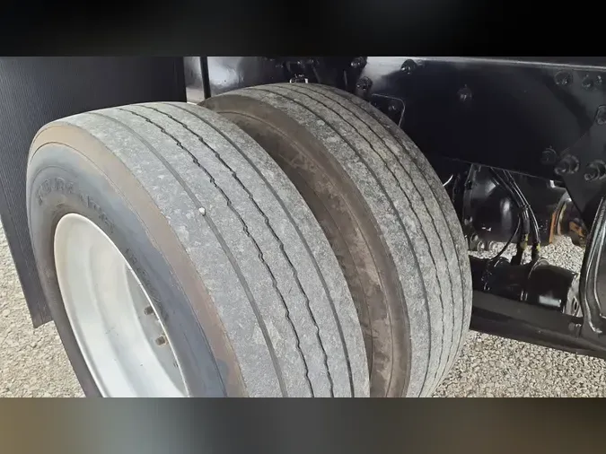 2020 FREIGHTLINER/MERCEDES M2 106