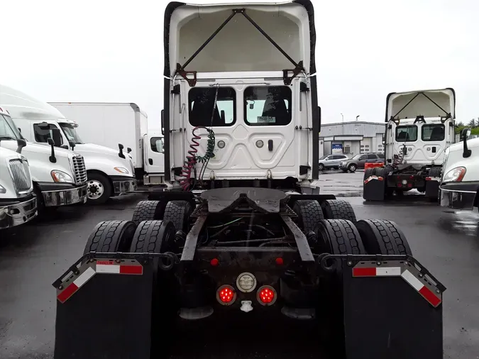 2018 FREIGHTLINER/MERCEDES CASCADIA 125