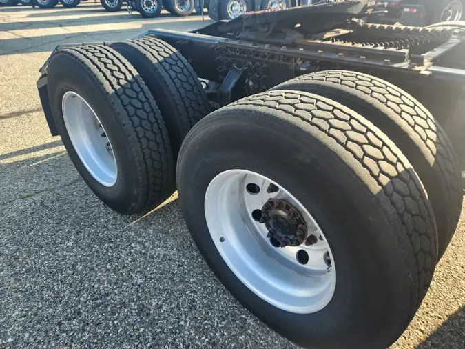 2020 MACK AN64T