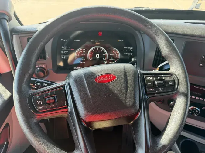 2023 Peterbilt 579d46036b4bb4a8aa9eb4b313493c301eb
