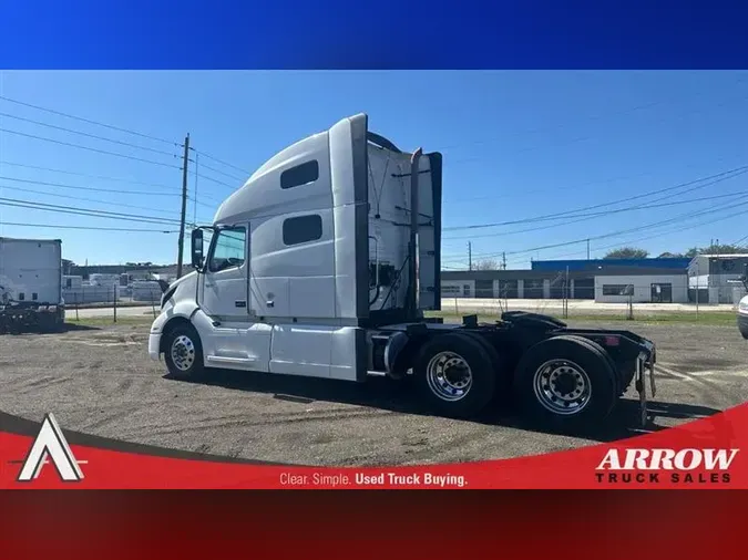 2020 VOLVO VNL760