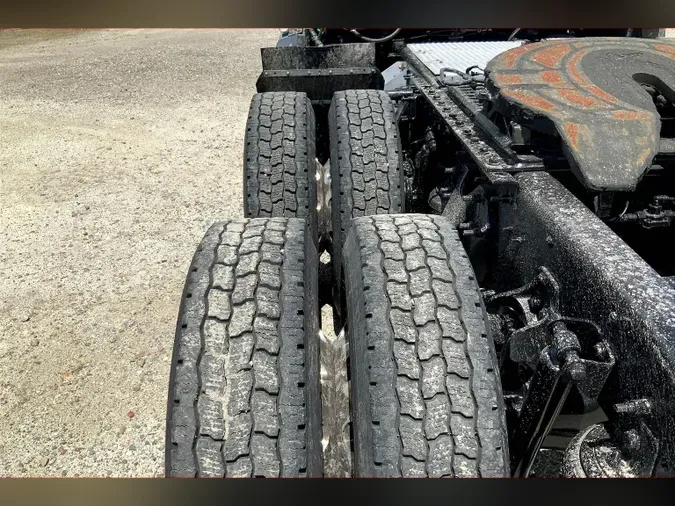 2021 INT LT625 6x4