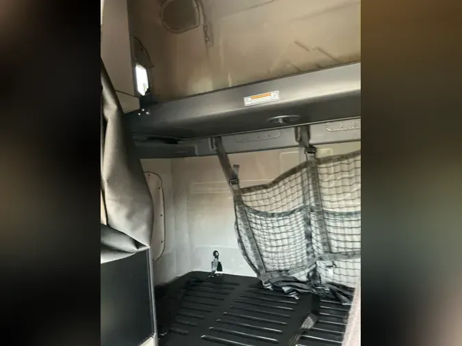 2020 FREIGHTLINER/MERCEDES CASCADIA 125