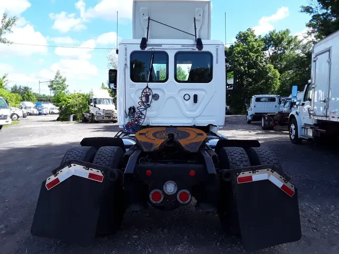 2018 FREIGHTLINER/MERCEDES CASCADIA 125