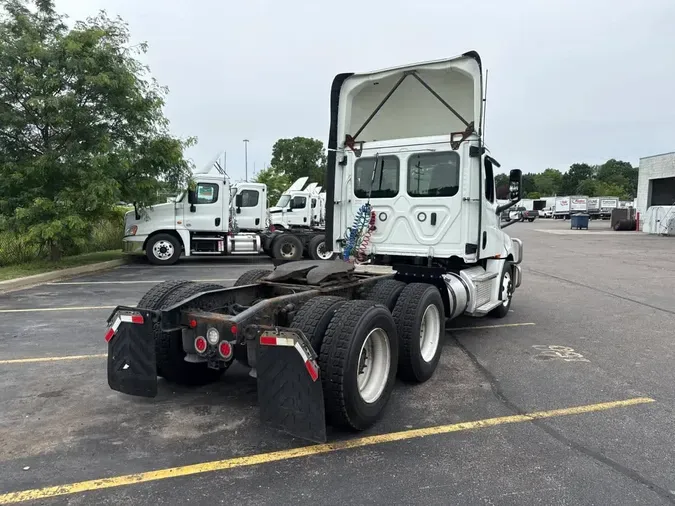 2019 FREIGHTLINER/MERCEDES NEW CASCADIA PX12664