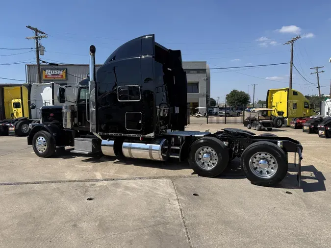 2022 Peterbilt 389d4646cf5e5a94c206589e237b8b94038