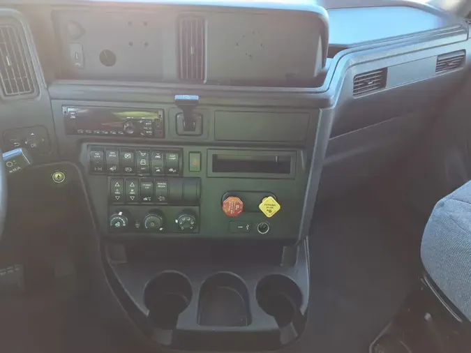 2020 NAVISTAR INTERNATIONAL LT625 SLPR CABd46941fef5c16668ba832352872bb685