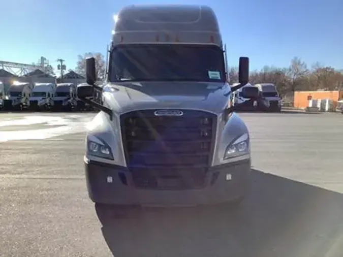 2023 Freightliner Cascadia