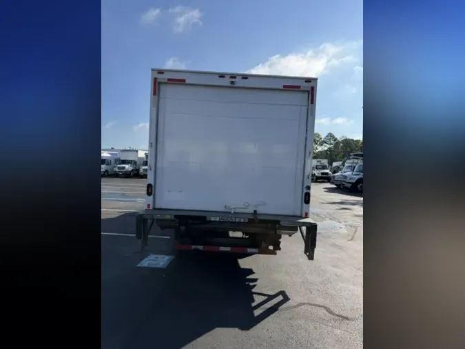 2020 FREIGHTLINER/MERCEDES M2 106