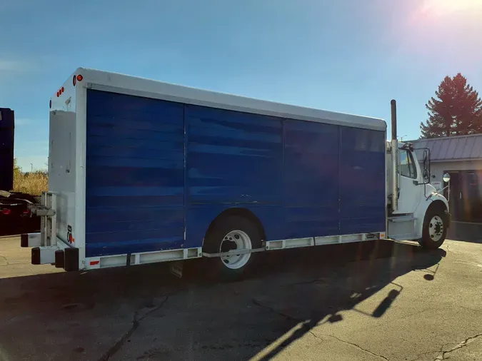 2017 FREIGHTLINER/MERCEDES M2 106