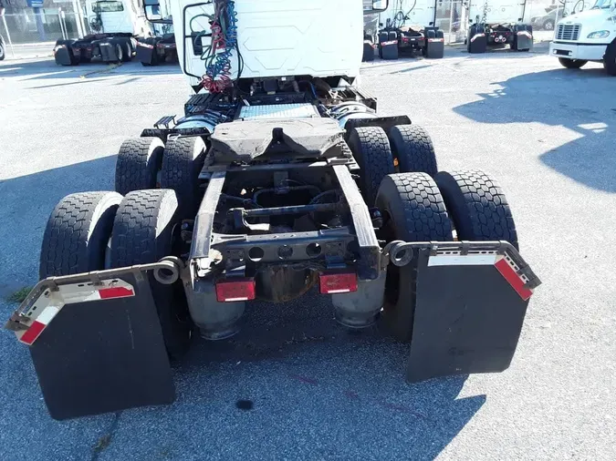 2019 NAVISTAR INTERNATIONAL LT625 DAYCAB T/A