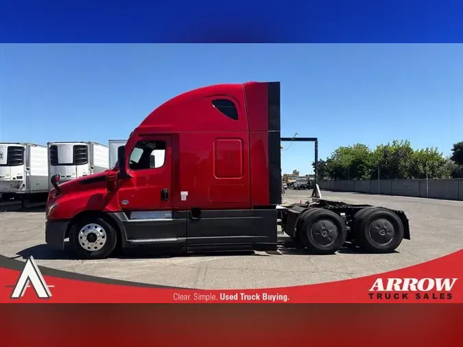 2022 FREIGHTLINER CA126