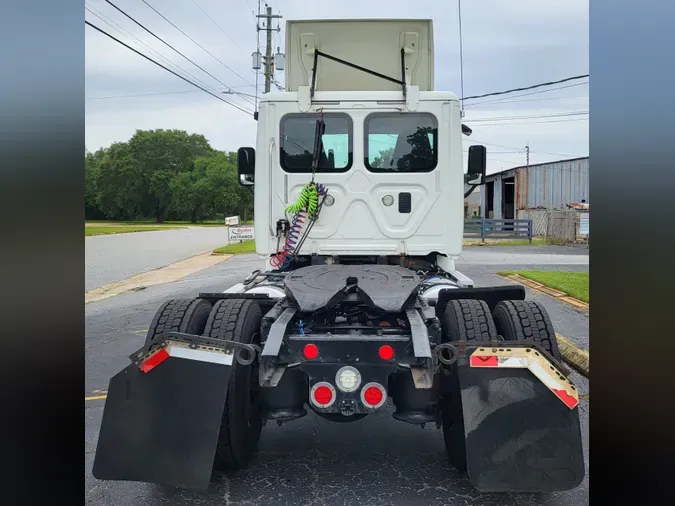 2016 FREIGHTLINER/MERCEDES CASCADIA 113