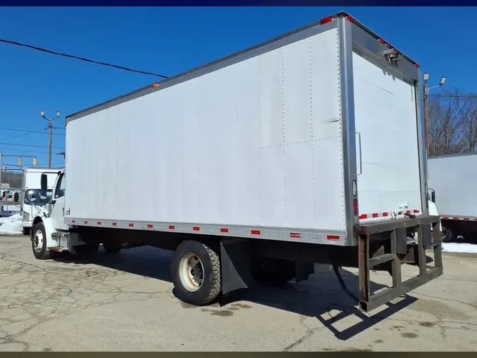 2021 FREIGHTLINER/MERCEDES M2 106