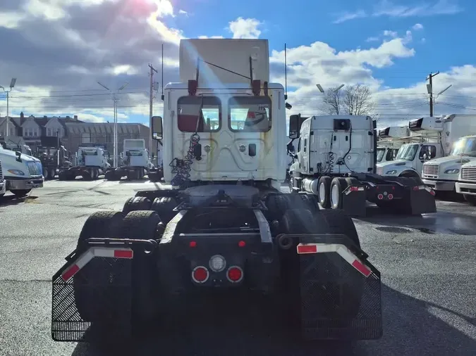 2017 FREIGHTLINER/MERCEDES CASCADIA 125