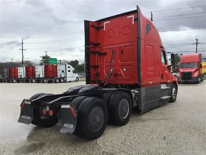 2021 FREIGHTLINER CA126