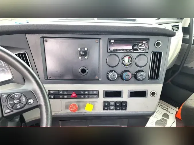 2020 FREIGHTLINER CA126